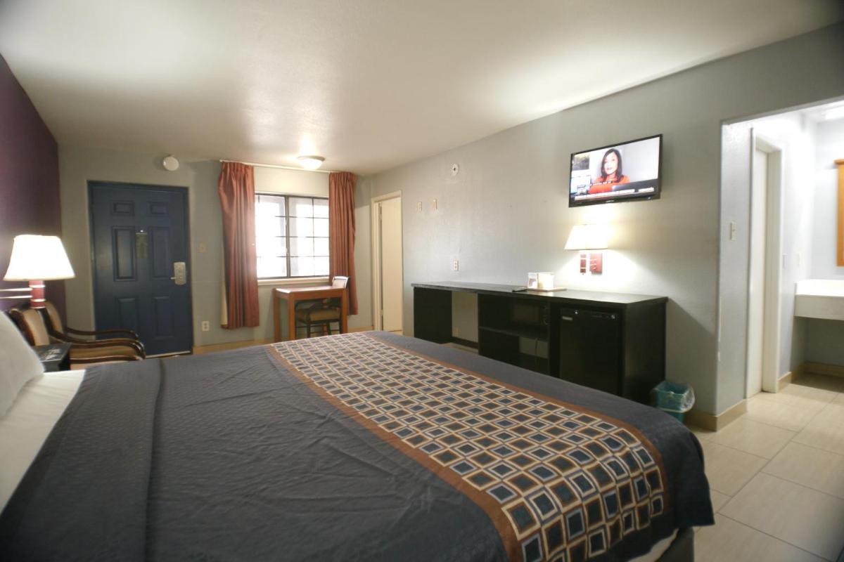 Texas Inn McAllen Airport - image 2