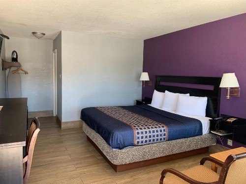 Texas Inn McAllen Airport - image 24