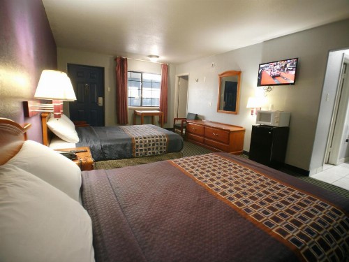 Texas Inn McAllen Airport - image 32