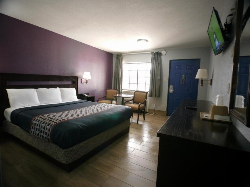 Texas Inn McAllen Airport - image 50