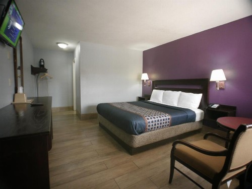 Texas Inn McAllen Airport - image 9