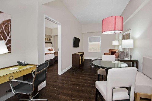Hawthorn Suites by Wyndham McAllen - image 24