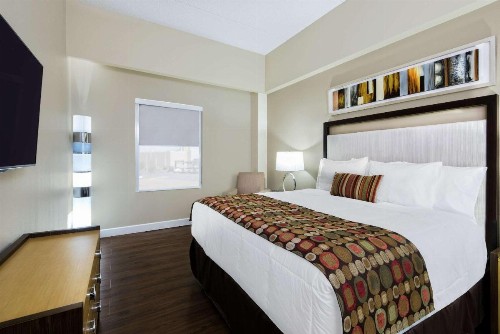Hawthorn Suites by Wyndham McAllen - image 7