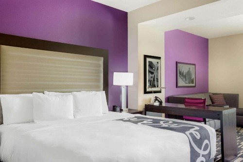 La Quinta by Wyndham McAllen Convention Center - image 21