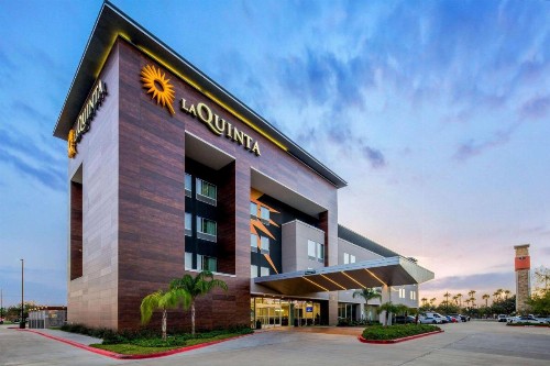 La Quinta by Wyndham McAllen Convention Center - image 3