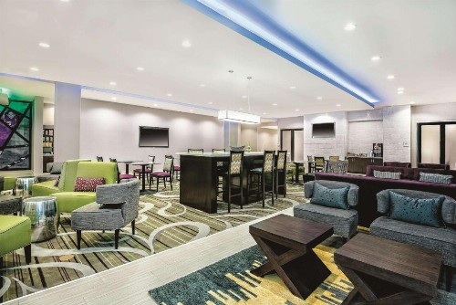 La Quinta by Wyndham McAllen Convention Center - image 32