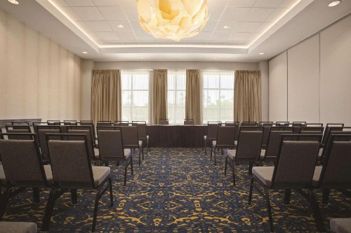 Embassy Suites by Hilton McAllen Convention Center - image 41