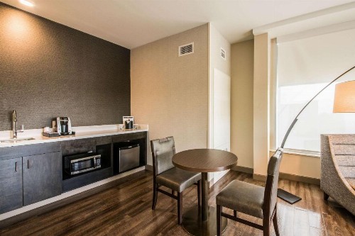 Cambria Hotel McAllen Convention Center - image 11