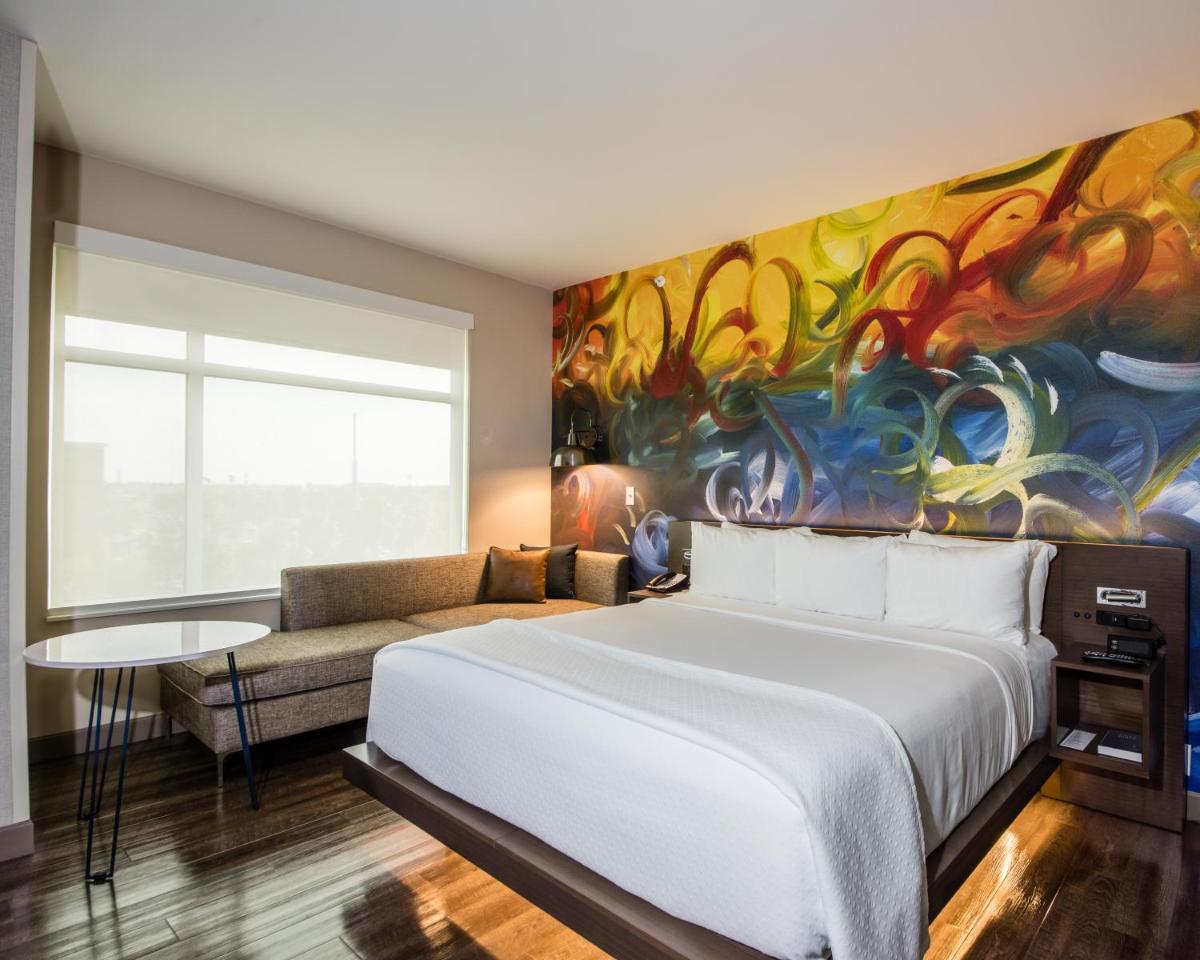 Cambria Hotel McAllen Convention Center - image 4