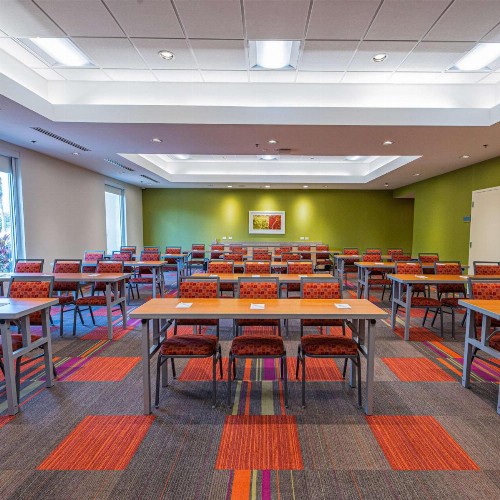 Home2 Suites By Hilton McAllen - image 2
