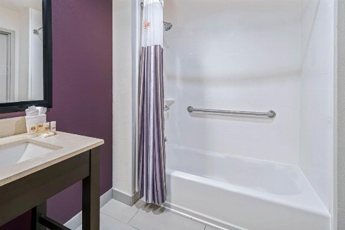 La Quinta by Wyndham McAllen La Plaza Mall - image 26