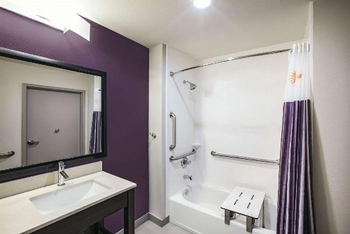 La Quinta by Wyndham McAllen La Plaza Mall - image 28