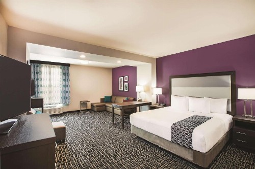 La Quinta by Wyndham McAllen La Plaza Mall - image 3