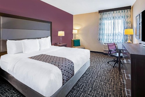 La Quinta by Wyndham McAllen La Plaza Mall - image 7