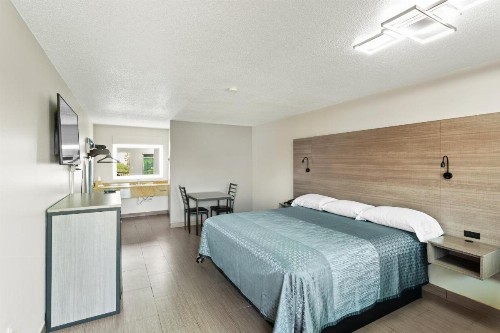 Fiesta Inn - image 19