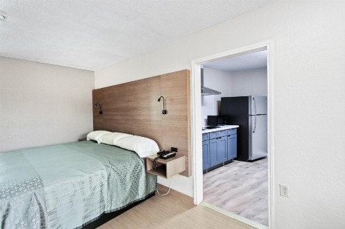 Fiesta Inn - image 30