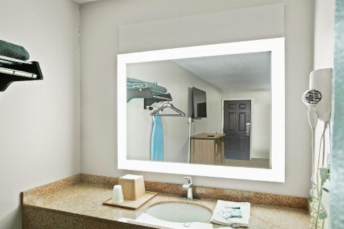 Fiesta Inn - image 40