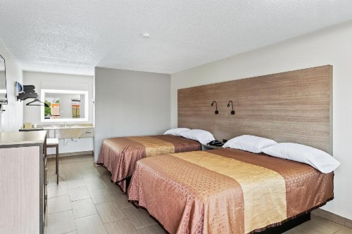 Fiesta Inn - image 6