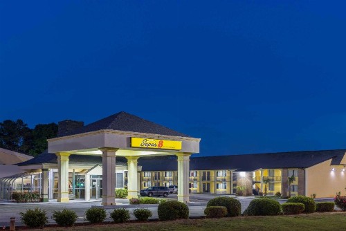 Howard Johnson by Wyndham McDonough GA - image 21