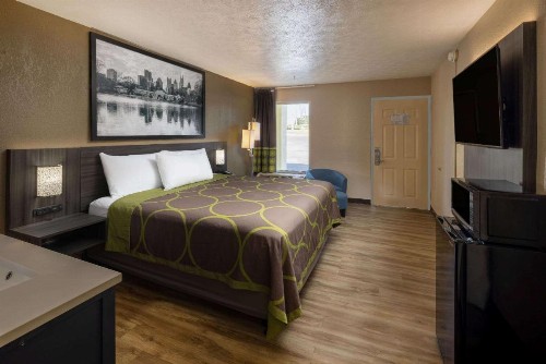 Howard Johnson by Wyndham McDonough GA - image 29