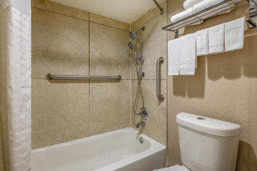 Howard Johnson by Wyndham McDonough GA - image 32