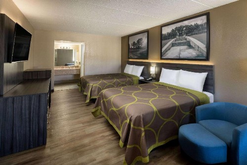 Howard Johnson by Wyndham McDonough GA - image 7