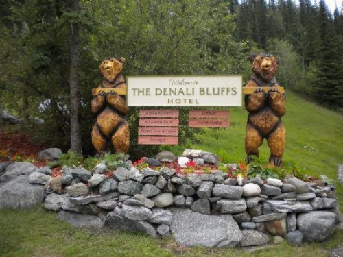 Denali Bluffs Hotel - image 19