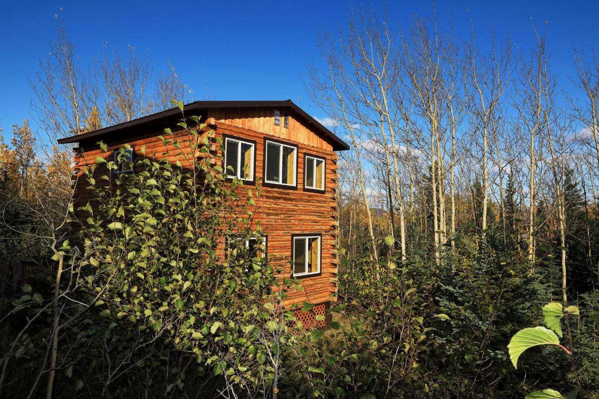 Modern Log Cabin - main image