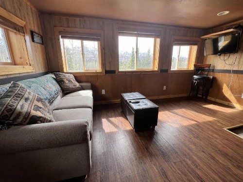 Modern Log Cabin - image 16