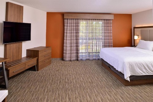 Holiday Inn Express Hotel & Suites Arcata/Eureka-Airport Area an IHG Hotel - image 28