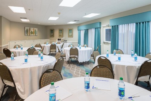 Holiday Inn Express Hotel & Suites Arcata/Eureka-Airport Area an IHG Hotel - image 39