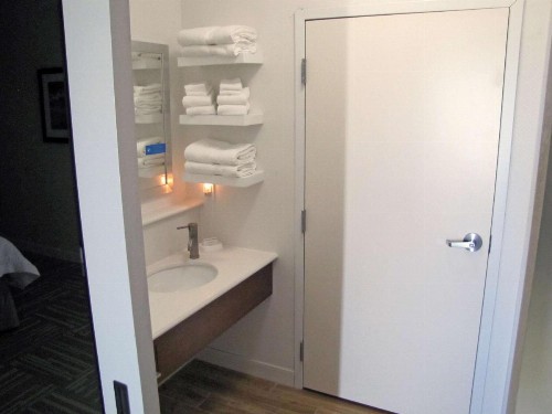 Hampton Inn McPherson - image 21