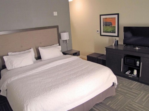 Hampton Inn McPherson - image 26