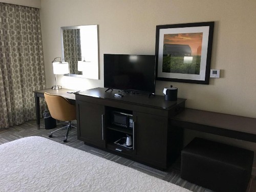 Hampton Inn McPherson - image 35