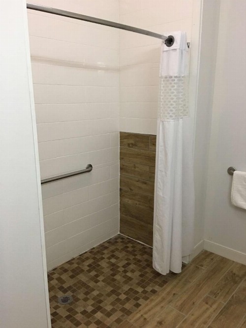 Hampton Inn McPherson - image 37