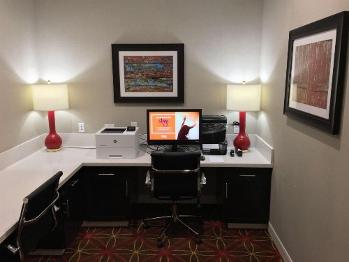 Hampton Inn McPherson - image 38