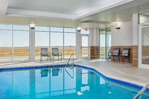 Fairfield Inn & Suites by Marriott McPherson - image 21