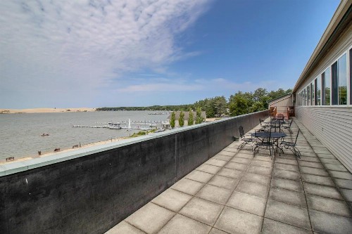 Dunes Waterfront Resort - image 15
