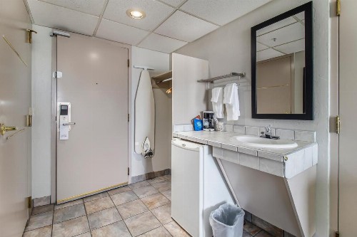 Dunes Waterfront Resort - image 20