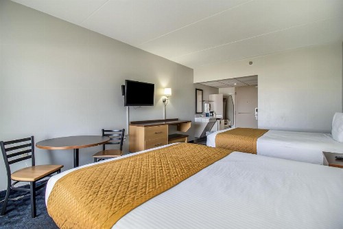 Dunes Waterfront Resort - image 28