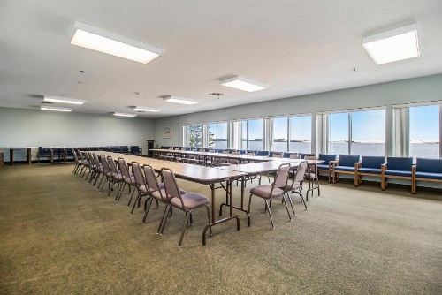 Dunes Waterfront Resort - image 31