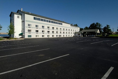 Dunes Waterfront Resort - image 42