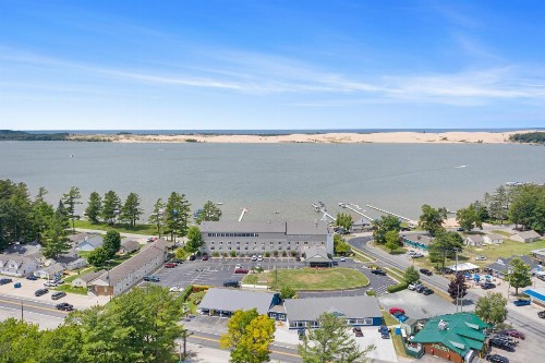 Dunes Waterfront Resort - image 48