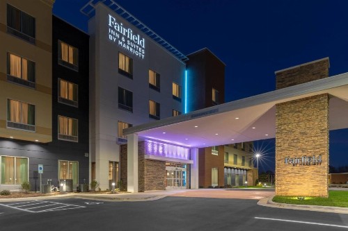 Fairfield Inn & Suites by Marriott Mebane - image 12