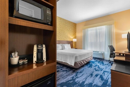 Fairfield Inn & Suites by Marriott Mebane - image 17