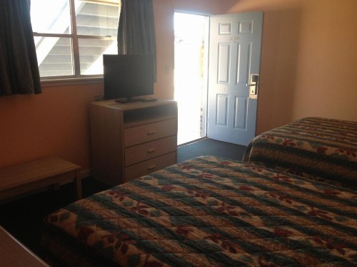 Copa Budget Inn - image 2