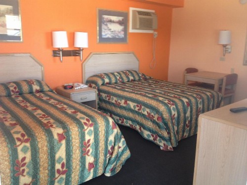 Copa Budget Inn - image 4