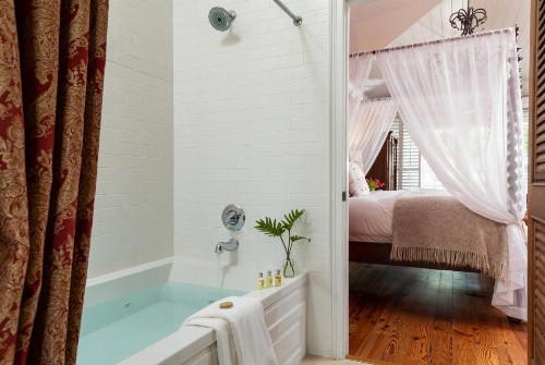 Port d'Hiver Bed and Breakfast - image 34