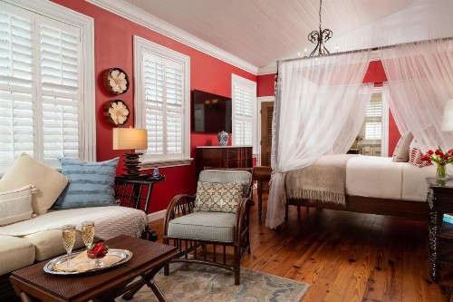 Port d'Hiver Bed and Breakfast - image 36