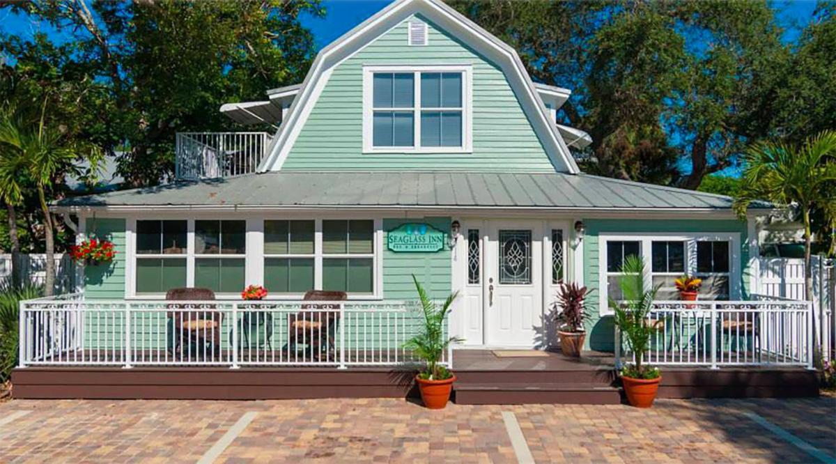 SeaGlass Inn Bed and Breakfast - main image
